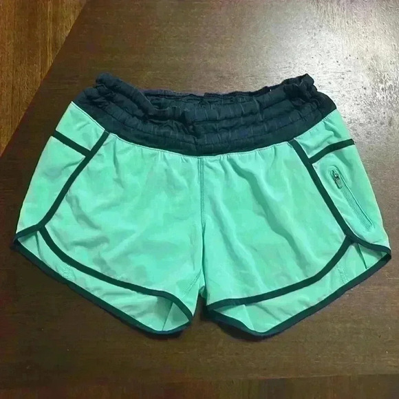 Lululemon Tracker Short - Picture 3 of 12